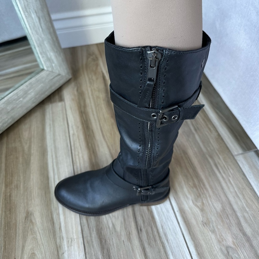Steve Madden Black Boots